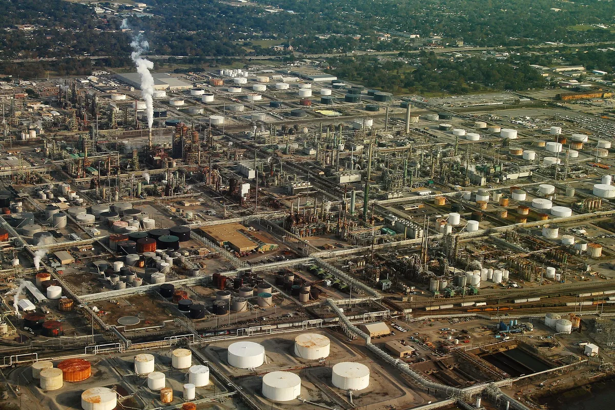 El petróleo se desploma un 7%: Irán frena sus ataques y el crudo devuelve casi toda la subida de la semana