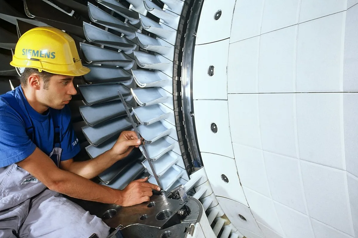 Siemens Energy empieza a recomprar hasta 2.000 millones de euros en acciones propias con el valor todavía un 24% por debajo de sus máximos