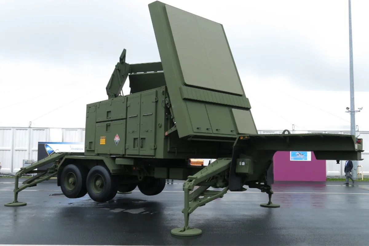 Raytheon (RTX) se lleva 1.800 M$ del Pentágono para blindar los radares SPY-6 de la Marina de EE. UU.
