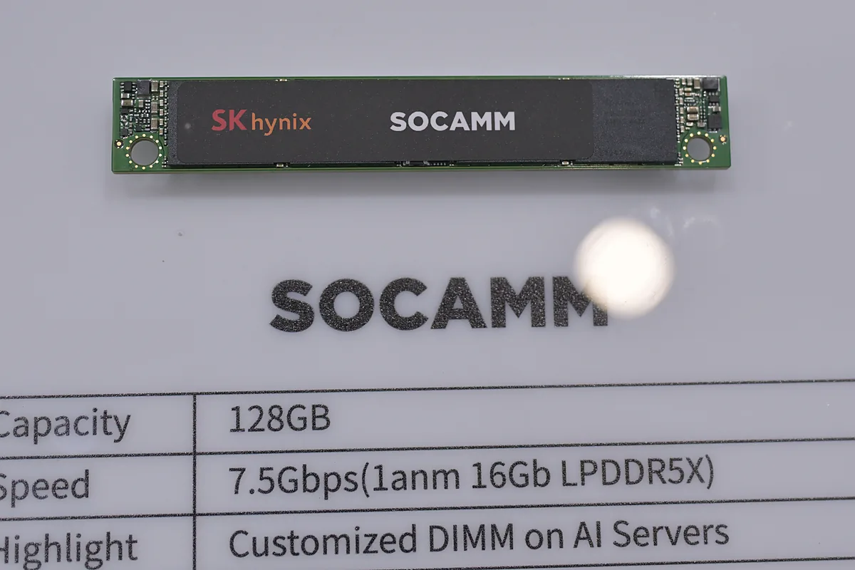 SK hynix se hunde más de un 5% por los planes de sacar a bolsa su filial de memoria Solidigm, valorada en hasta 150.000 millones